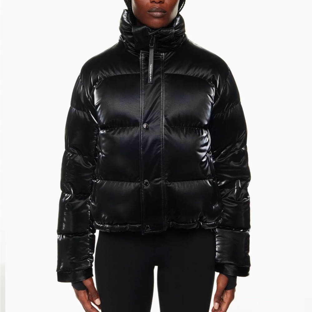 Aritzia Super Puff Shorty Liquid Shine Black Puffer